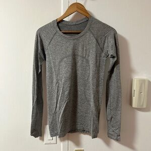 Lululemon Long Sleeve Gray